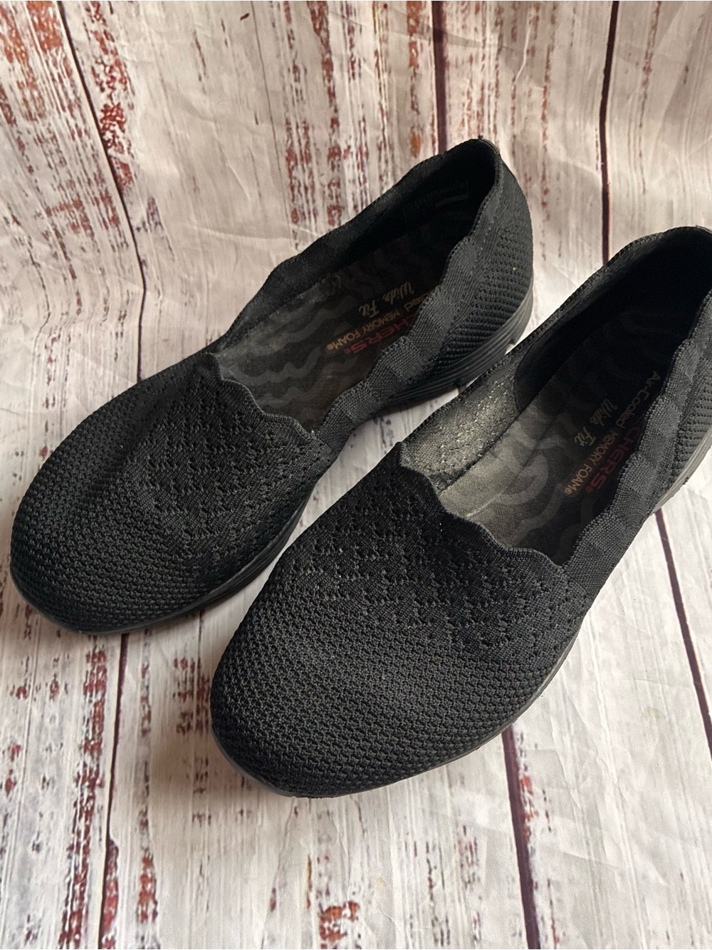 Skechers Women’s Comfort Knit Slip-On Flats - Black Size 7.5